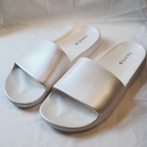 Torrid pool slides
